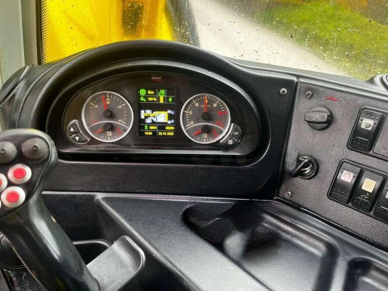 MENZI MUCK M325 - Excavator păianjen: Foto 4 MENZI MUCK M325 - Excavator păianjen: Foto 4