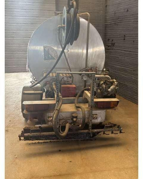 Mercedes 410 A EMULSION + TREMI GRAVILLON - Gudronator: Foto 3 Mercedes 410 A EMULSION + TREMI GRAVILLON - Gudronator: Foto 3