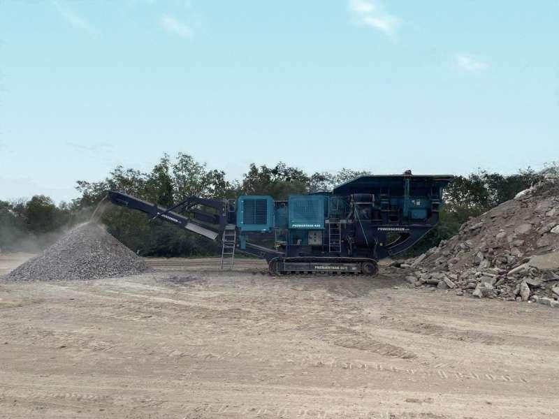 Powerscreen PREMIERTRAK 400 A MACHOIRE - Concasor mobil: Foto 2 Powerscreen PREMIERTRAK 400 A MACHOIRE - Concasor mobil: Foto 2