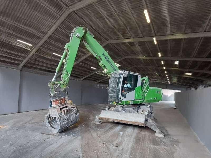 Sennebogen 818 - Excavator pentru manipulare de materiale: Foto 1 Sennebogen 818 - Excavator pentru manipulare de materiale: Foto 1