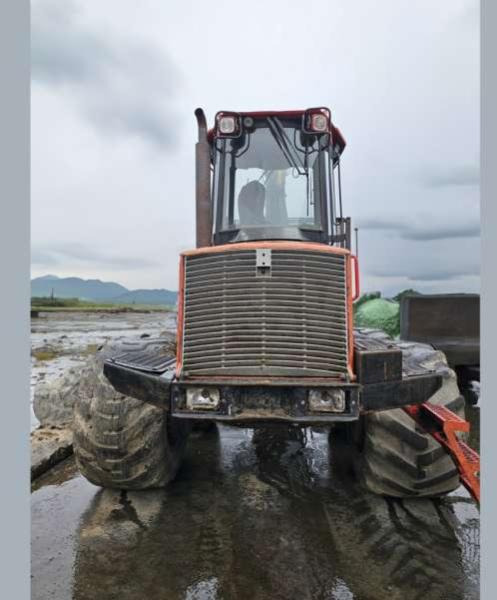 VALMET 840.4 - Tractor forestier: Foto 5 VALMET 840.4 - Tractor forestier: Foto 5