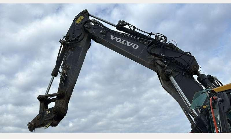 Volvo ECR235EL - Excavator pe şenile: Foto 4 Volvo ECR235EL - Excavator pe şenile: Foto 4