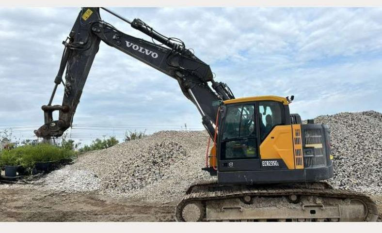 Volvo ECR235EL - Excavator pe şenile: Foto 1 Volvo ECR235EL - Excavator pe şenile: Foto 1