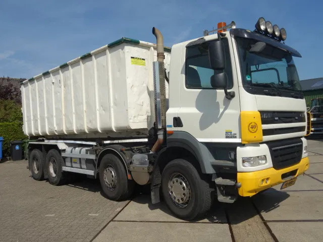 DAF CF 410 8X4 NCH CONTAINER SYSTEEM 32 TON 90 graden silo containers - Camion cu sistem de cablu: Foto 4 DAF CF 410 8X4 NCH CONTAINER SYSTEEM 32 TON 90 graden silo containers - Camion cu sistem de cablu: Foto 4