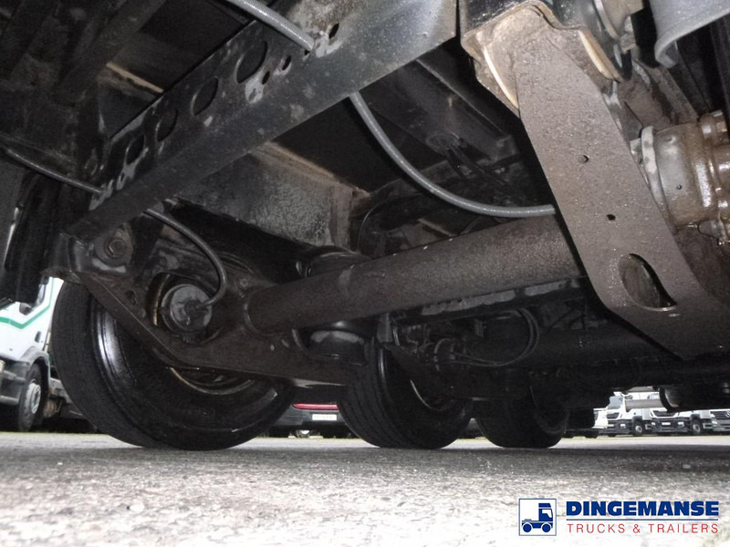 Semiremorcă prelată Kässbohrer Curtain side Mega trailer 98.5 m3: Foto 12