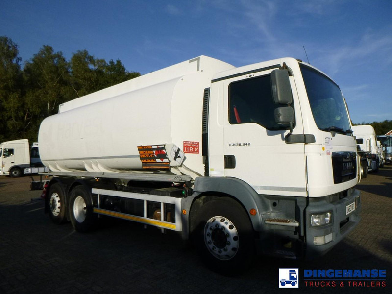 MAN TGM 26.340 6X2 RHD fuel tank 21 m3 / 5 comp - Camion cisternă: Foto 2 MAN TGM 26.340 6X2 RHD fuel tank 21 m3 / 5 comp - Camion cisternă: Foto 2