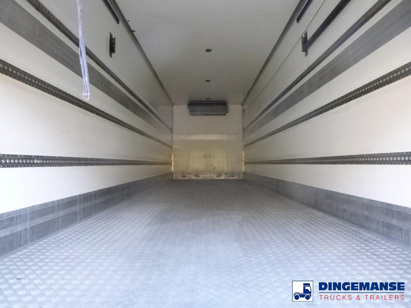 Mercedes-Benz Antos 2533 RHD 6x2 Thermoking T1000R frigo în leasing Mercedes-Benz Antos 2533 RHD 6x2 Thermoking T1000R frigo: Foto 13 Mercedes-Benz Antos 2533 RHD 6x2 Thermoking T1000R frigo în leasing Mercedes-Benz Antos 2533 RHD 6x2 Thermoking T1000R frigo: Foto 13