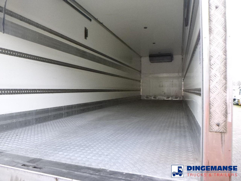 Mercedes-Benz Antos 2533 RHD 6x2 Thermoking T1000R frigo în leasing Mercedes-Benz Antos 2533 RHD 6x2 Thermoking T1000R frigo: Foto 12 Mercedes-Benz Antos 2533 RHD 6x2 Thermoking T1000R frigo în leasing Mercedes-Benz Antos 2533 RHD 6x2 Thermoking T1000R frigo: Foto 12