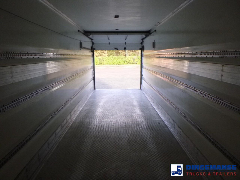 Mercedes-Benz Antos 2533 RHD 6x2 Thermoking T1000R frigo în leasing Mercedes-Benz Antos 2533 RHD 6x2 Thermoking T1000R frigo: Foto 14 Mercedes-Benz Antos 2533 RHD 6x2 Thermoking T1000R frigo în leasing Mercedes-Benz Antos 2533 RHD 6x2 Thermoking T1000R frigo: Foto 14