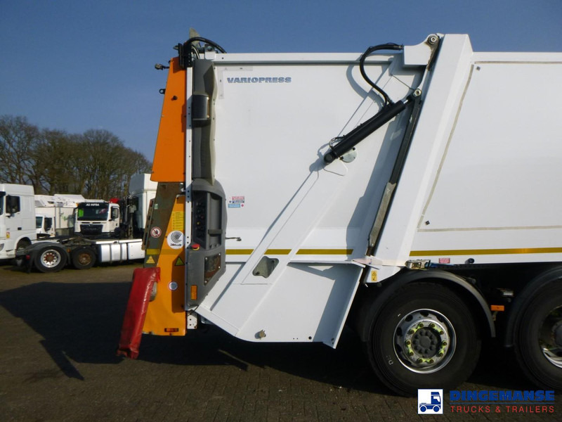 Autogunoiere Mercedes-Benz Econic 2630 6x2 RHD Faun refuse truck: Foto 6