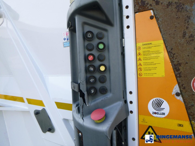 Autogunoiere Mercedes-Benz Econic 2630 6x2 RHD Faun refuse truck: Foto 9