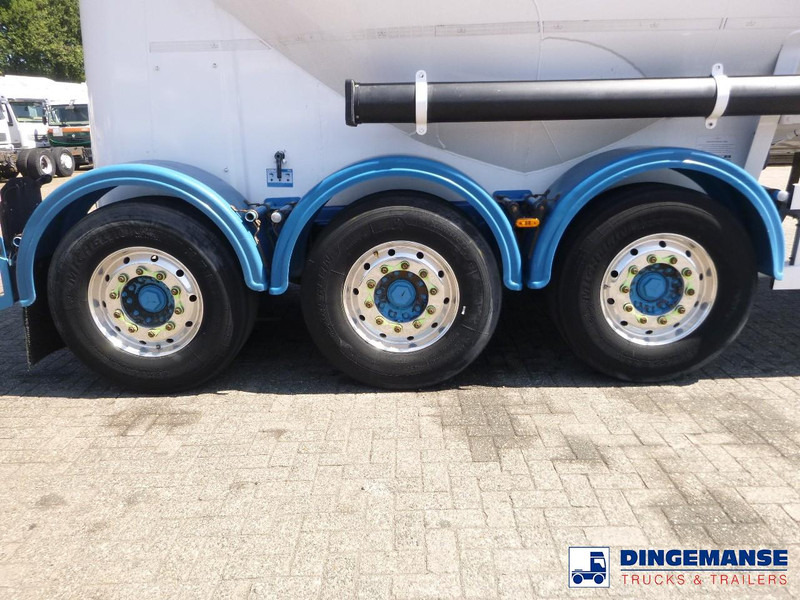 SPITZER Powder tank alu 37 m3 / 1 comp - Semiremorcă cisternă: Foto 4 SPITZER Powder tank alu 37 m3 / 1 comp - Semiremorcă cisternă: Foto 4