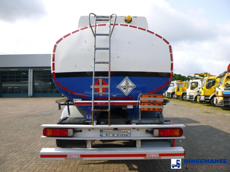 Scania P 230 DB 4x2 RHD fuel tank 12.4 m3 / 4 comp - Camion cisternă: Foto 5 Scania P 230 DB 4x2 RHD fuel tank 12.4 m3 / 4 comp - Camion cisternă: Foto 5