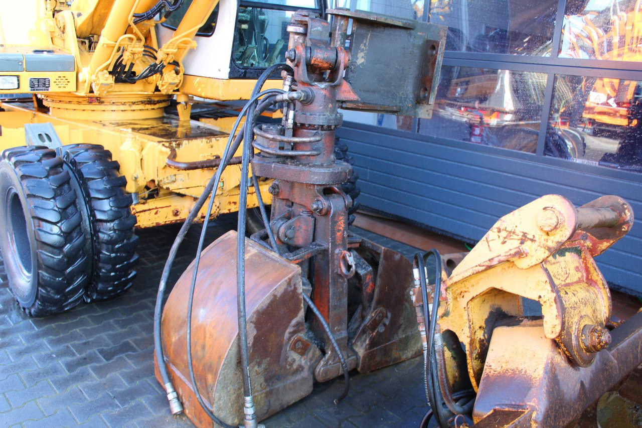 Liebherr diverse Schaufeln und Zubehör Liebherr - Cupă excavator: Foto 3 Liebherr diverse Schaufeln und Zubehör Liebherr - Cupă excavator: Foto 3