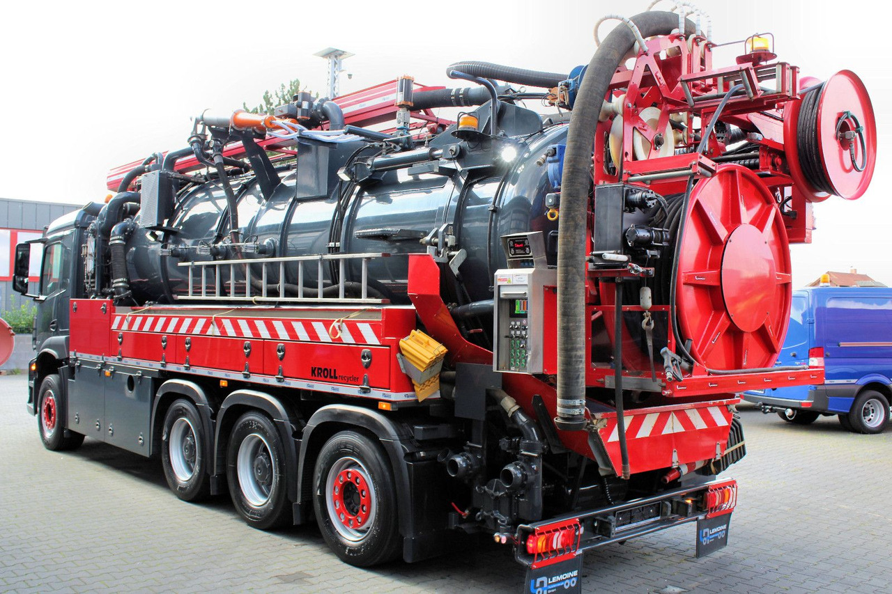 Mercedes-Benz AROCS 3246 8x4 Kroll 16m³ WRG Winterheizung -15C - Maşină pentru vidanjări: Foto 3 Mercedes-Benz AROCS 3246 8x4 Kroll 16m³ WRG Winterheizung -15C - Maşină pentru vidanjări: Foto 3