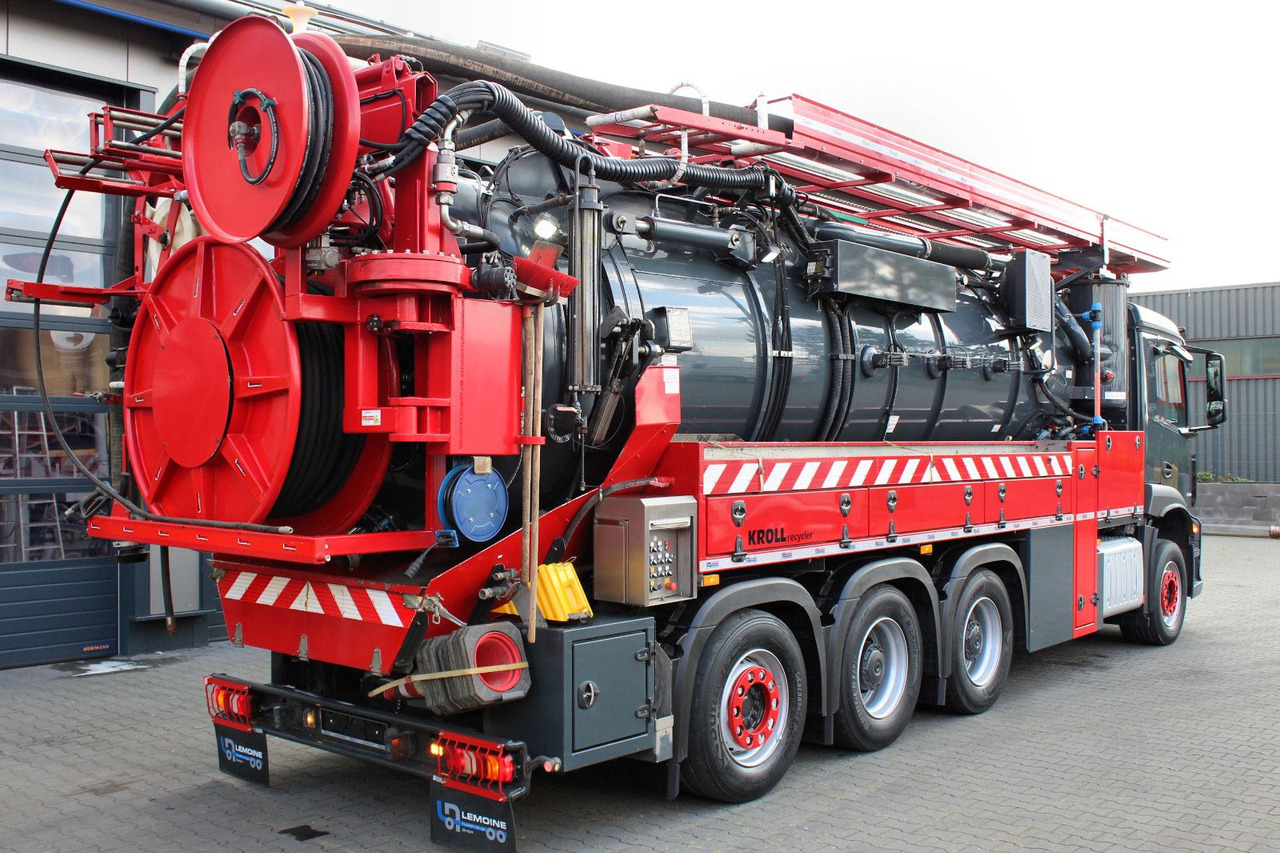 Mercedes-Benz AROCS 3246 8x4 Kroll 16m³ WRG Winterheizung -15C - Maşină pentru vidanjări: Foto 4 Mercedes-Benz AROCS 3246 8x4 Kroll 16m³ WRG Winterheizung -15C - Maşină pentru vidanjări: Foto 4