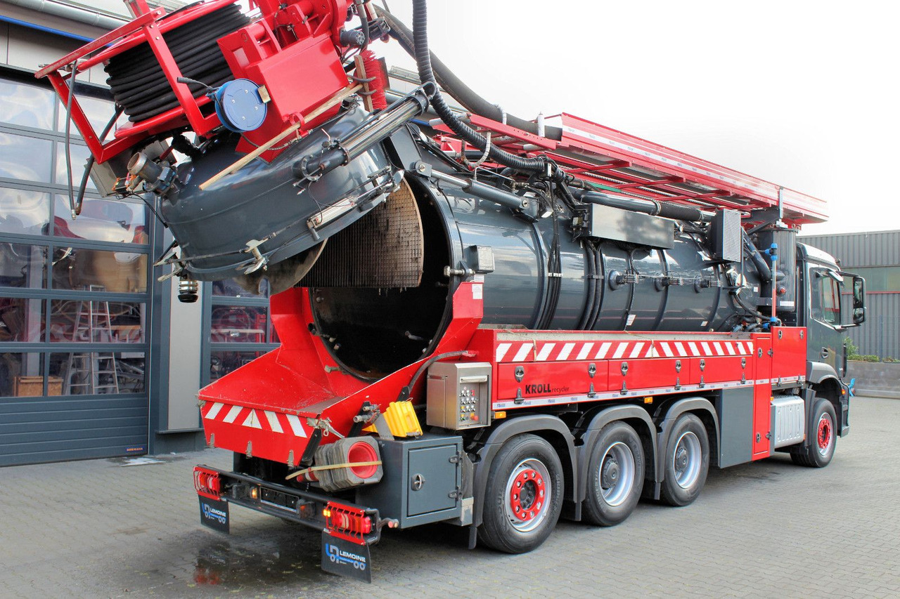 Mercedes-Benz AROCS 3246 8x4 Kroll 16m³ WRG Winterheizung -15C - Maşină pentru vidanjări: Foto 5 Mercedes-Benz AROCS 3246 8x4 Kroll 16m³ WRG Winterheizung -15C - Maşină pentru vidanjări: Foto 5