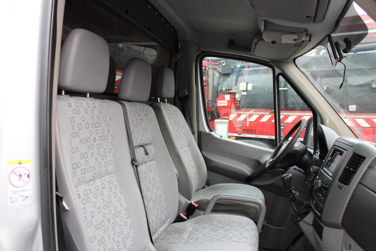 Dubă Volkswagen Crafter 2.5 TDI Kasten 3,5 t + AHK, Klima,: Foto 11