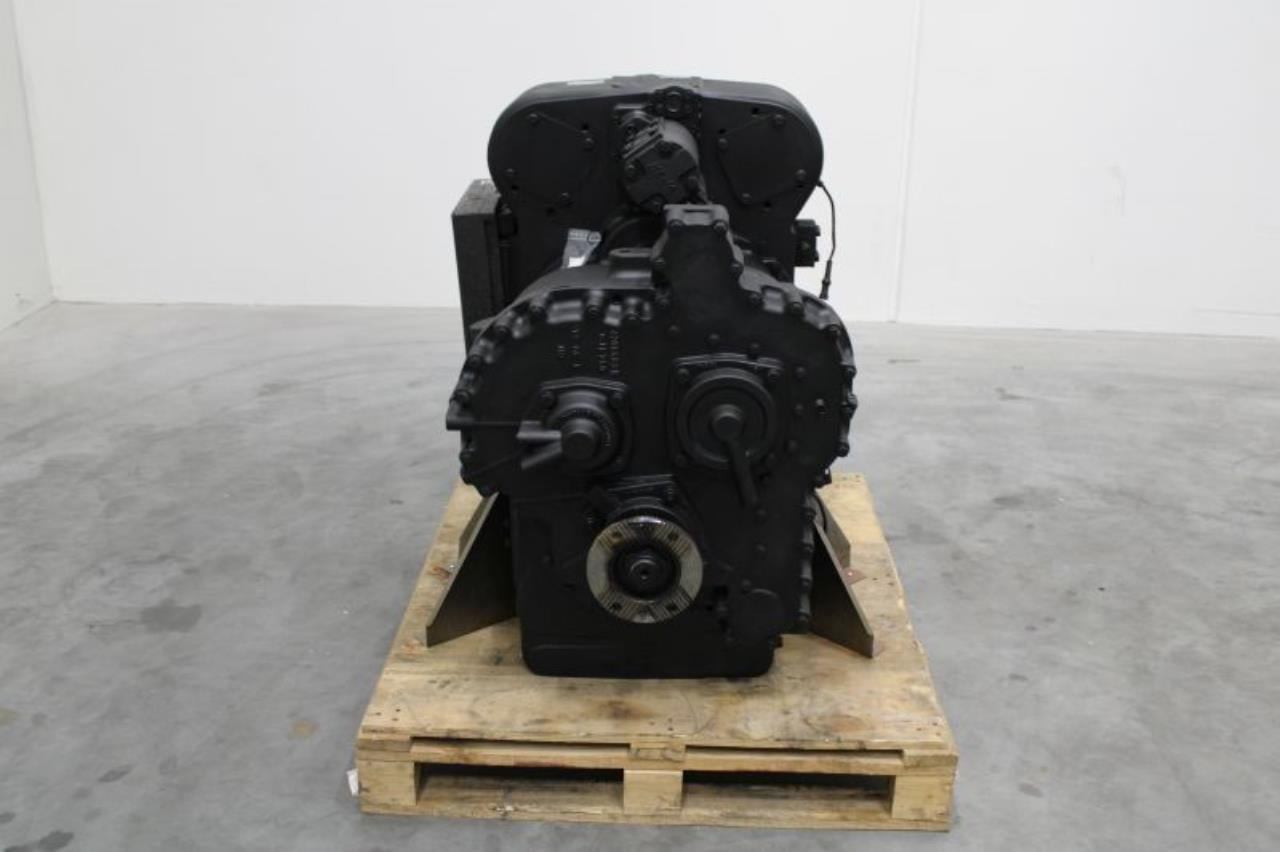 Dana 15.7TE 32418-81 - Transmisie pentru Stivuitor: Foto 3 Dana 15.7TE 32418-81 - Transmisie pentru Stivuitor: Foto 3