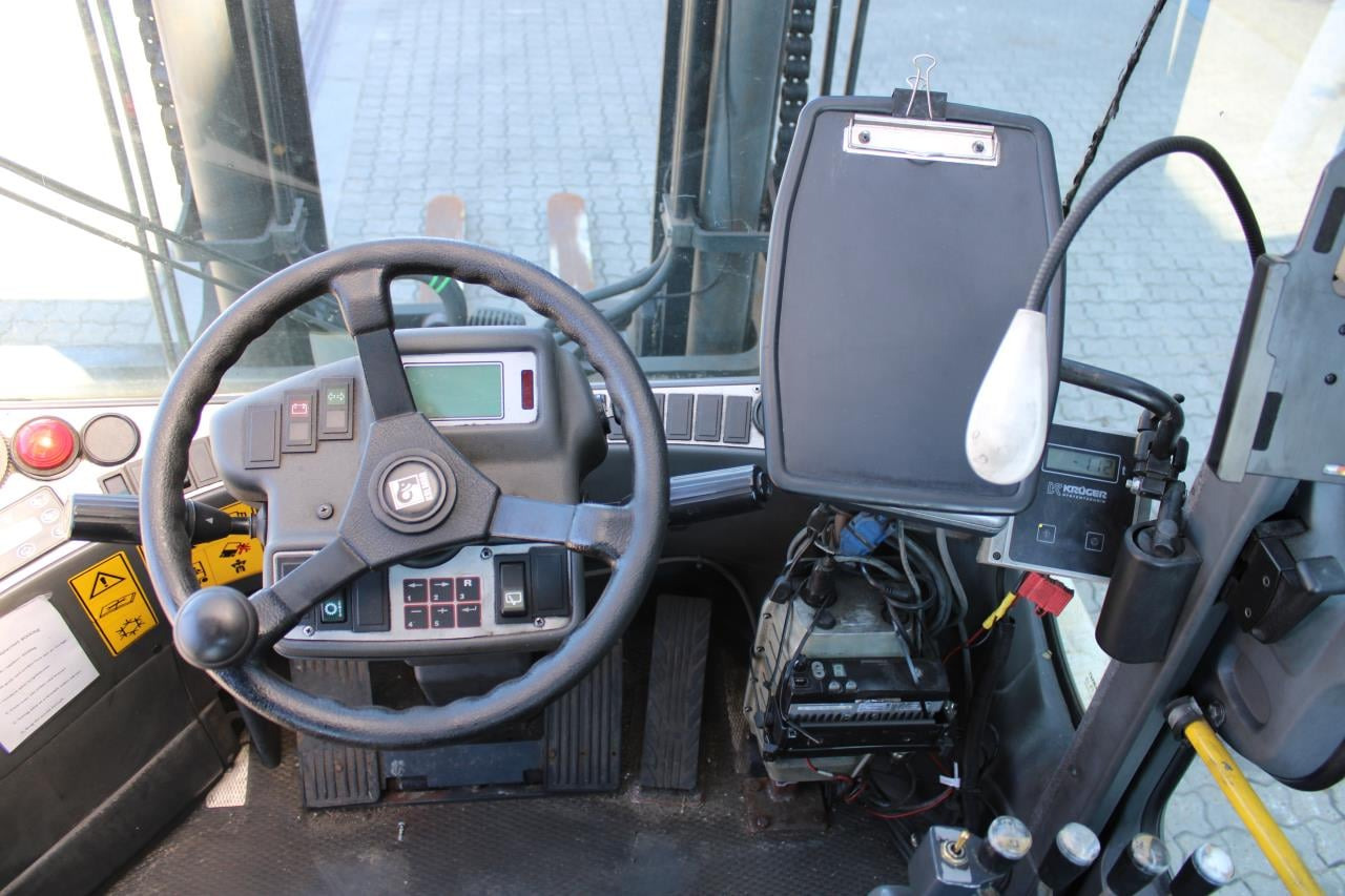 Kalmar DCE80-6 - Stivuitor diesel: Foto 4 Kalmar DCE80-6 - Stivuitor diesel: Foto 4