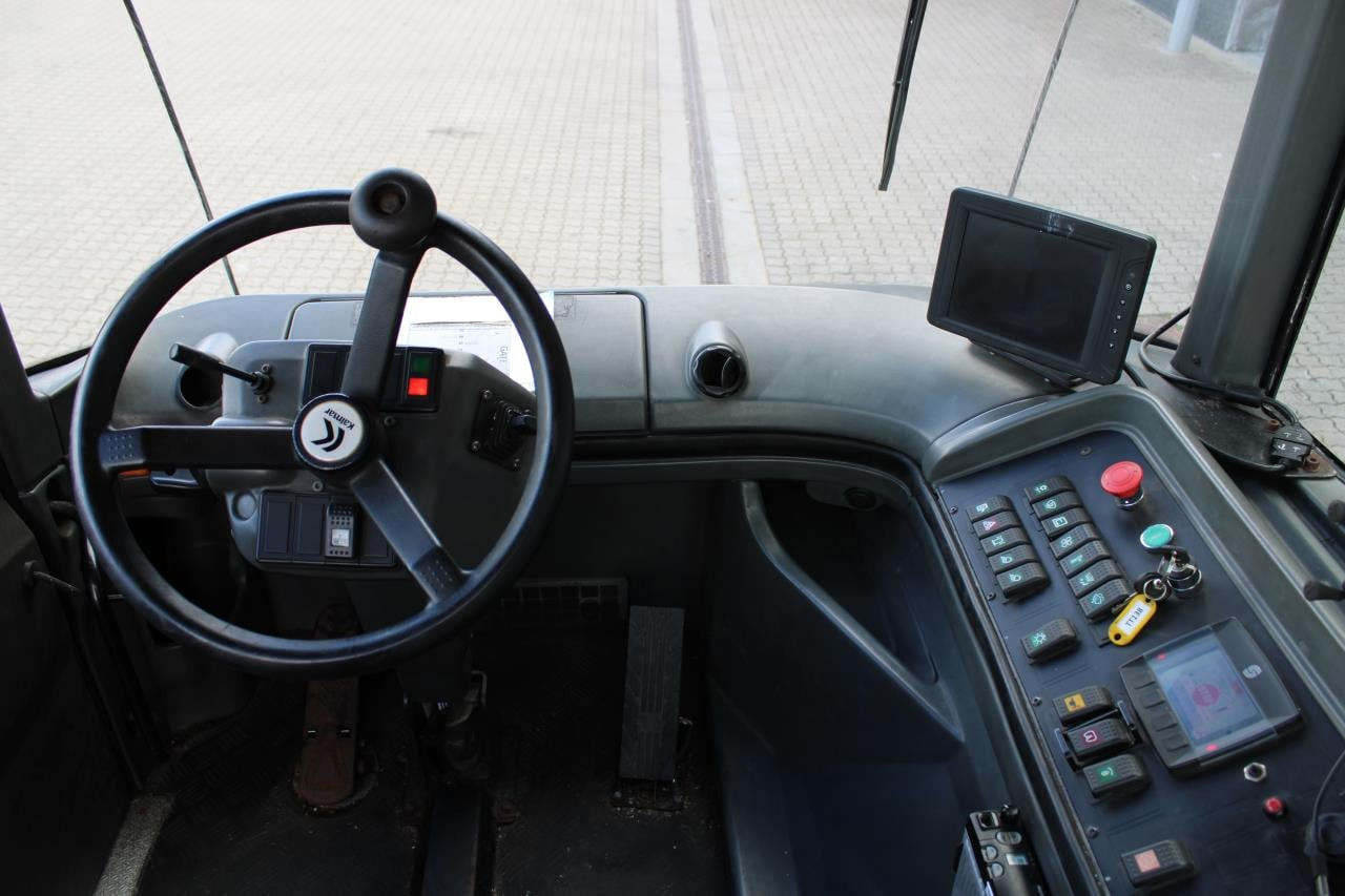 Kalmar TT618I - Tractor terminal: Foto 4 Kalmar TT618I - Tractor terminal: Foto 4