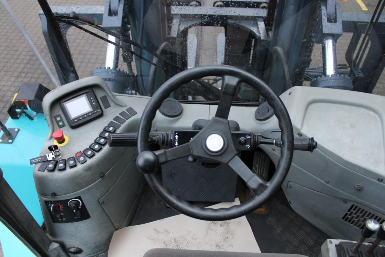 SMV SL25-1200B - Stivuitor diesel: Foto 4 SMV SL25-1200B - Stivuitor diesel: Foto 4