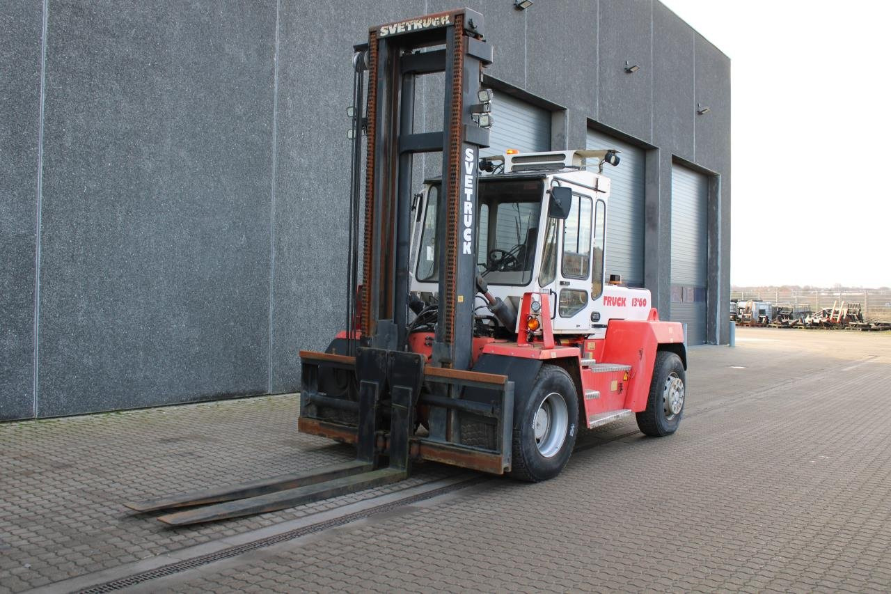 SveTruck 13660 - Stivuitor diesel: Foto 2 SveTruck 13660 - Stivuitor diesel: Foto 2