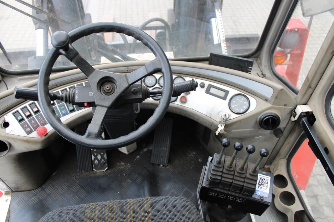 SveTruck 16120 - Stivuitor diesel: Foto 4 SveTruck 16120 - Stivuitor diesel: Foto 4