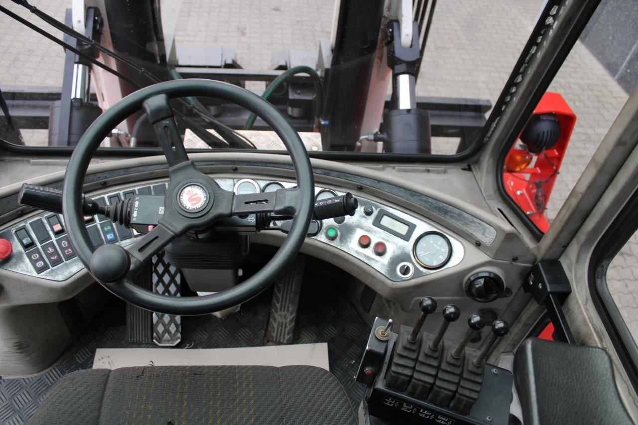 SveTruck 1875-33 - Stivuitor diesel: Foto 4 SveTruck 1875-33 - Stivuitor diesel: Foto 4