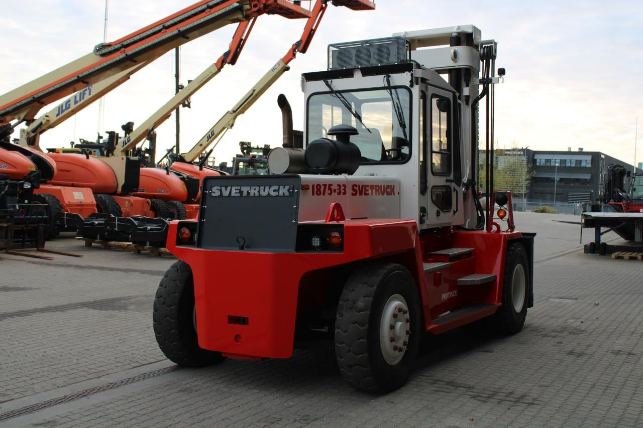 SveTruck 1875-33 - Stivuitor diesel: Foto 3 SveTruck 1875-33 - Stivuitor diesel: Foto 3