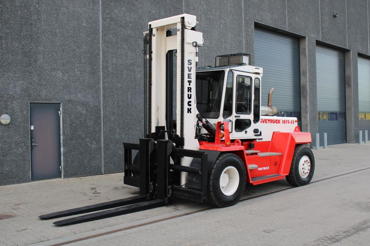 SveTruck 1875-33 - Stivuitor diesel: Foto 2 SveTruck 1875-33 - Stivuitor diesel: Foto 2