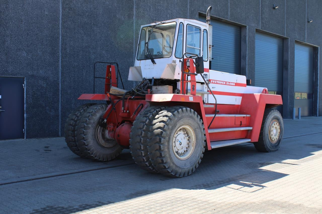 SveTruck 32120-47 - Stivuitor diesel: Foto 2 SveTruck 32120-47 - Stivuitor diesel: Foto 2