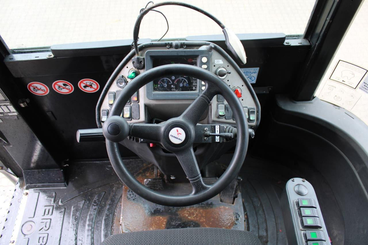 Terberg TT223 - Tractor terminal: Foto 4 Terberg TT223 - Tractor terminal: Foto 4