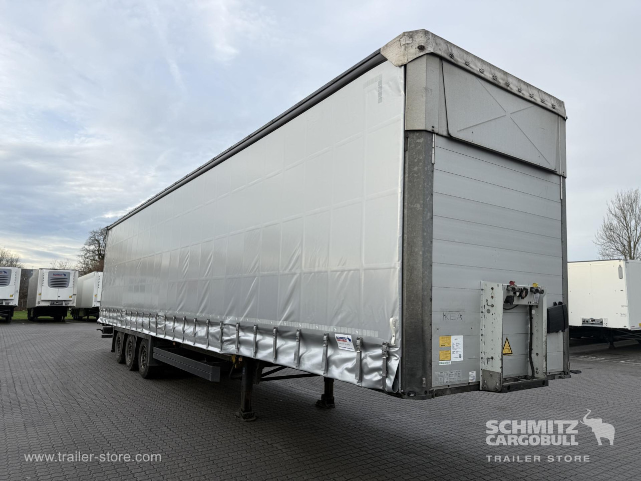 SCHMITZ Auflieger Curtainsider Mega - Semiremorcă prelată: Foto 1 SCHMITZ Auflieger Curtainsider Mega - Semiremorcă prelată: Foto 1