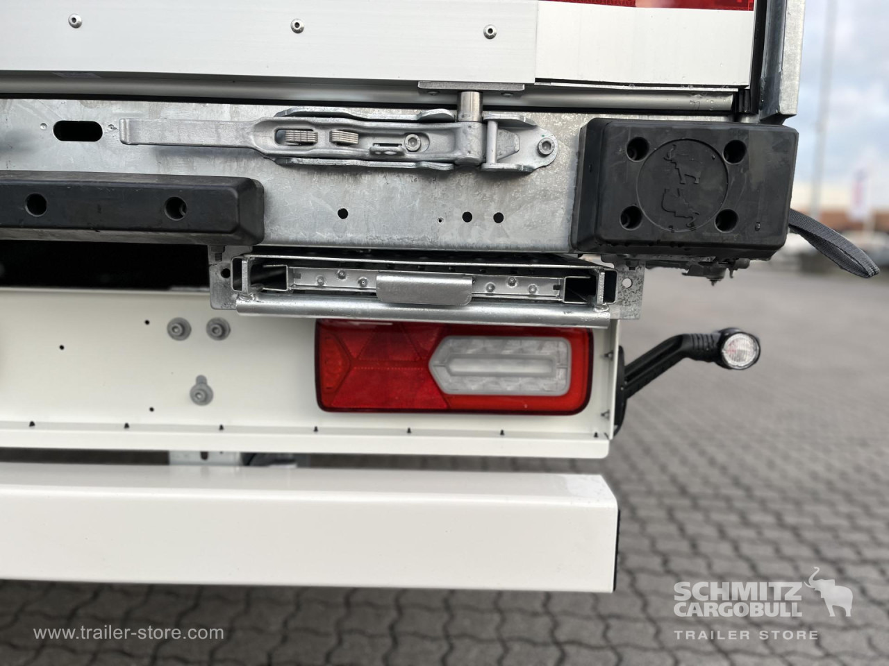 Semiremorcă prelată nou SCHMITZ Auflieger Curtainsider Mega: Foto 7 Semiremorcă prelată nou SCHMITZ Auflieger Curtainsider Mega: Foto 7