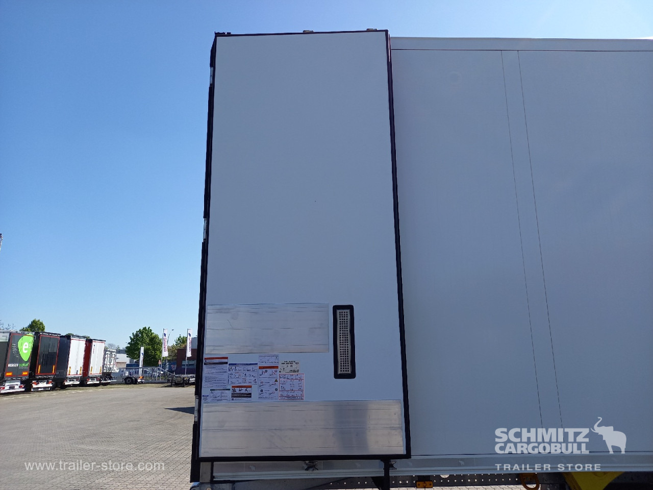 SCHMITZ Auflieger Tiefkühler Mega - Semiremorcă izoterma: Foto 3 SCHMITZ Auflieger Tiefkühler Mega - Semiremorcă izoterma: Foto 3