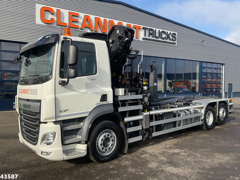 DAF FAN CF 430 Hiab 25 Tonmeter laadkraan - Camion cu cârlig, Camion cu macara: Foto 2 DAF FAN CF 430 Hiab 25 Tonmeter laadkraan - Camion cu cârlig, Camion cu macara: Foto 2