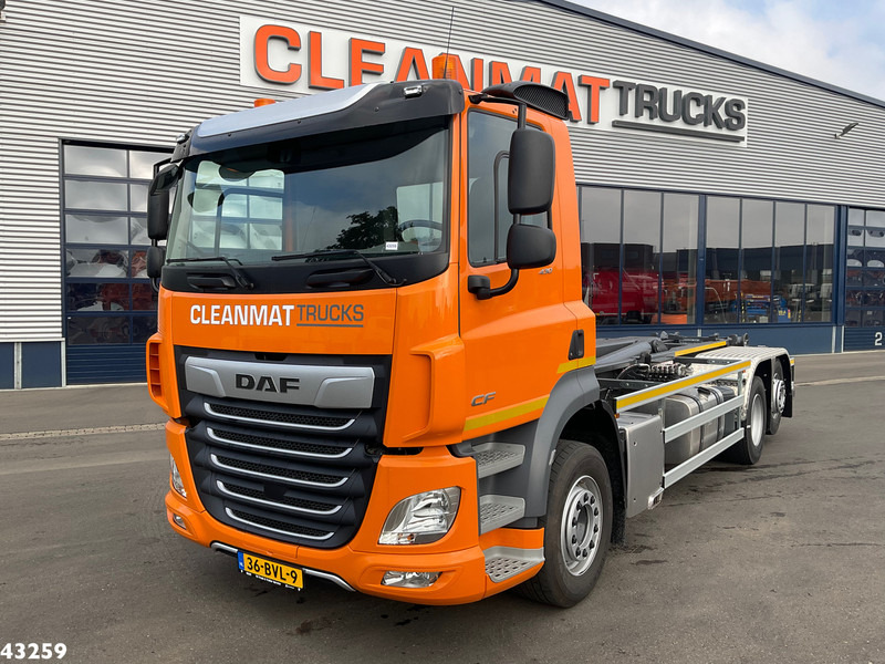 DAF FAN CF 430 VDL 21 Ton haakarmsysteem - Camion cu cârlig: Foto 2 DAF FAN CF 430 VDL 21 Ton haakarmsysteem - Camion cu cârlig: Foto 2