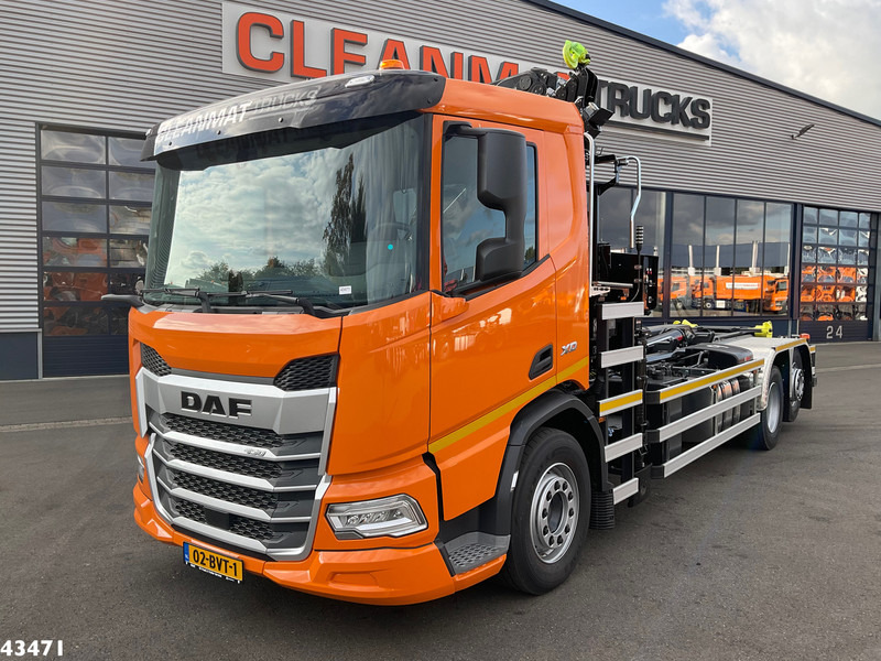 DAF FAN XD 450 Hiab 23 Tonmeter laadkraan - Camion cu cârlig, Camion cu macara: Foto 2 DAF FAN XD 450 Hiab 23 Tonmeter laadkraan - Camion cu cârlig, Camion cu macara: Foto 2