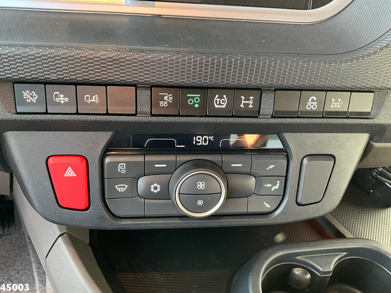 Camion cu macara nou DAF FAX XF 530 HMF 95 Tonmeter laadkraan + Fly-Jib NEW & UNUSED!: Foto 20 Camion cu macara nou DAF FAX XF 530 HMF 95 Tonmeter laadkraan + Fly-Jib NEW & UNUSED!: Foto 20