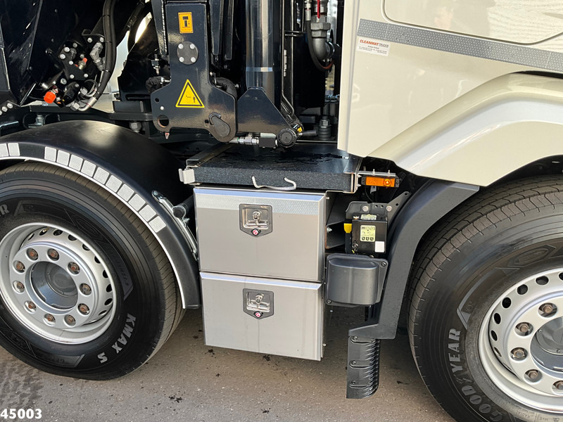 Camion cu macara nou DAF FAX XF 530 HMF 95 Tonmeter laadkraan + Fly-Jib NEW & UNUSED!: Foto 11 Camion cu macara nou DAF FAX XF 530 HMF 95 Tonmeter laadkraan + Fly-Jib NEW & UNUSED!: Foto 11