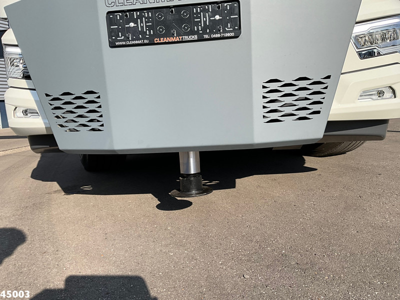 Camion cu macara nou DAF FAX XF 530 HMF 95 Tonmeter laadkraan + Fly-Jib NEW & UNUSED!: Foto 8 Camion cu macara nou DAF FAX XF 530 HMF 95 Tonmeter laadkraan + Fly-Jib NEW & UNUSED!: Foto 8