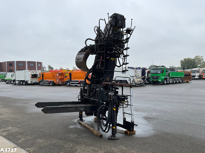 HIAB LOGLIFT 12 Tonmeter Z-kraan - Macara montată pentru Camion: Foto 3 HIAB LOGLIFT 12 Tonmeter Z-kraan - Macara montată pentru Camion: Foto 3