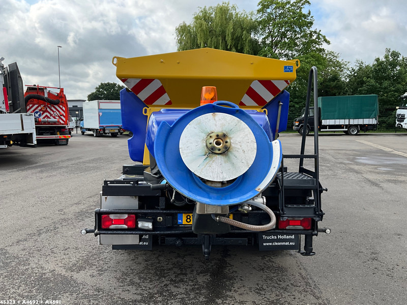 Iveco Daily 70C17 Nido zoutstrooier - Utilaj deszăpezire: Foto 5 Iveco Daily 70C17 Nido zoutstrooier - Utilaj deszăpezire: Foto 5