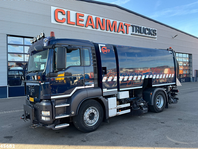 MAN TGS 18.320 Manual Gearbox Brock Wegdekreinger links en rechtsvegend! - Măturătoare stradală: Foto 5 MAN TGS 18.320 Manual Gearbox Brock Wegdekreinger links en rechtsvegend! - Măturătoare stradală: Foto 5