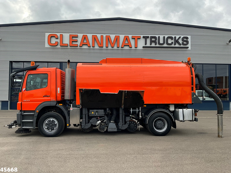 Mercedes-Benz Axor 1833 4x4 Schörling SORF Schienenreinigungs/Railway sweeper Just 38.680 Km! - Măturătoare stradală: Foto 1 Mercedes-Benz Axor 1833 4x4 Schörling SORF Schienenreinigungs/Railway sweeper Just 38.680 Km! - Măturătoare stradală: Foto 1