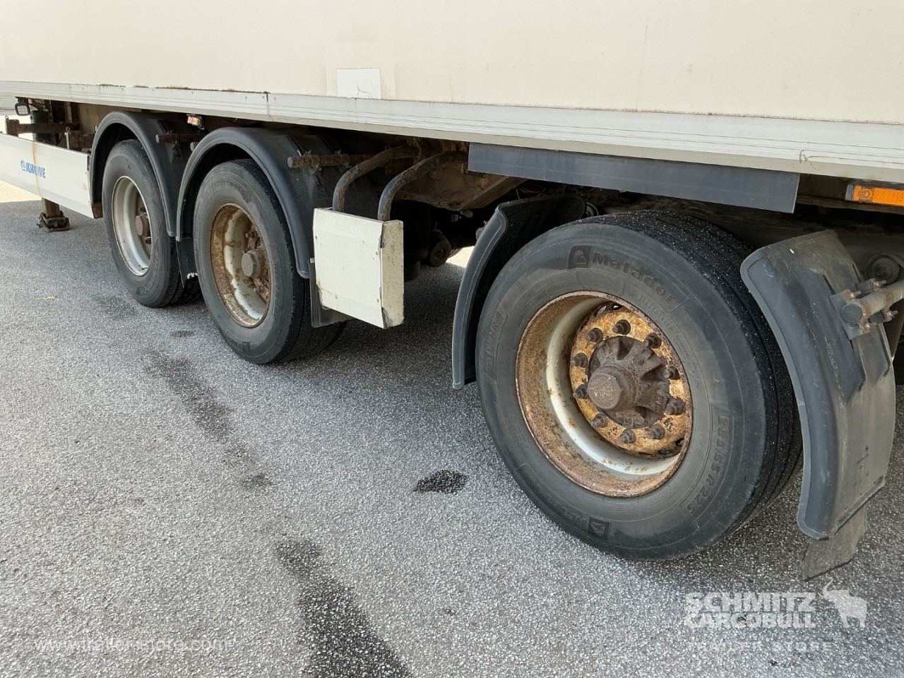 KRONE Dryfreight Standard Taillift - Semiremorcă furgon: Foto 2 KRONE Dryfreight Standard Taillift - Semiremorcă furgon: Foto 2