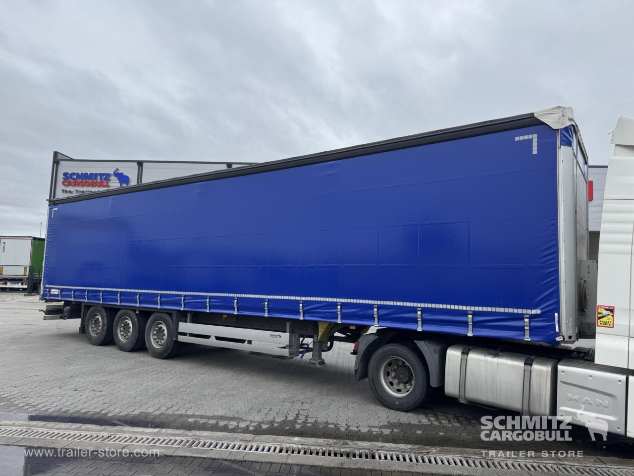 SCHMITZ Curtainsider Standard - Semiremorcă prelată: Foto 1 SCHMITZ Curtainsider Standard - Semiremorcă prelată: Foto 1