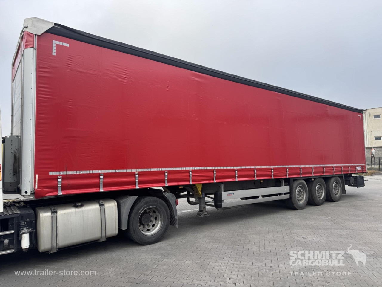 SCHMITZ Curtainsider Standard - Semiremorcă prelată: Foto 5 SCHMITZ Curtainsider Standard - Semiremorcă prelată: Foto 5
