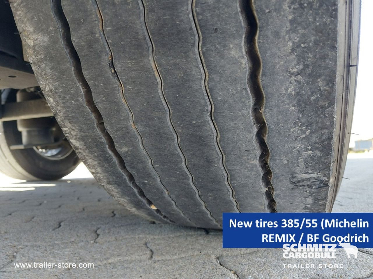 SCHMITZ Curtainsider Mega - Semiremorcă prelată: Foto 5 SCHMITZ Curtainsider Mega - Semiremorcă prelată: Foto 5